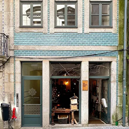 아파트 Special Place With A Sunny Balcony Facing Clerigos *