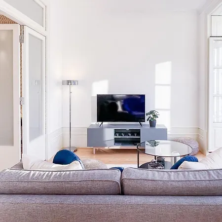 Appartement Special Place With A Sunny Balcony Facing Clerigos *