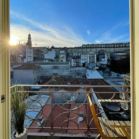Special Place With A Sunny Balcony Facing Clerigos Apartamento