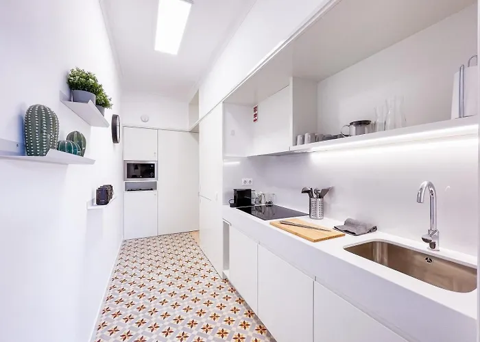 Special Place With A Sunny Balcony Facing Clerigos Apartmán Porto