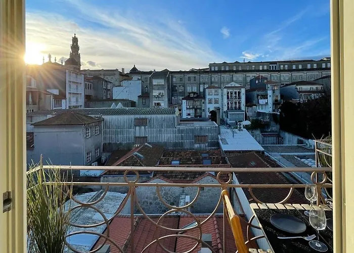 Appartement Special Place With A Sunny Balcony Facing Clerigos Porto