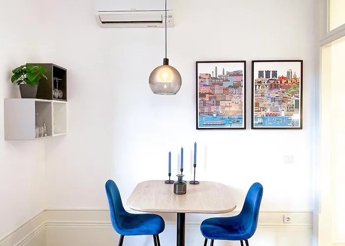 Special Place With A Sunny Balcony Facing Clerigos Διαμέρισμα *